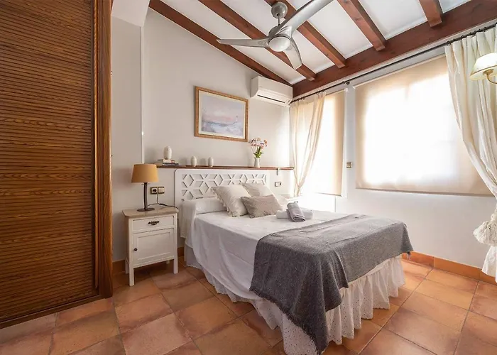 Apartment Lor Pintada 2a