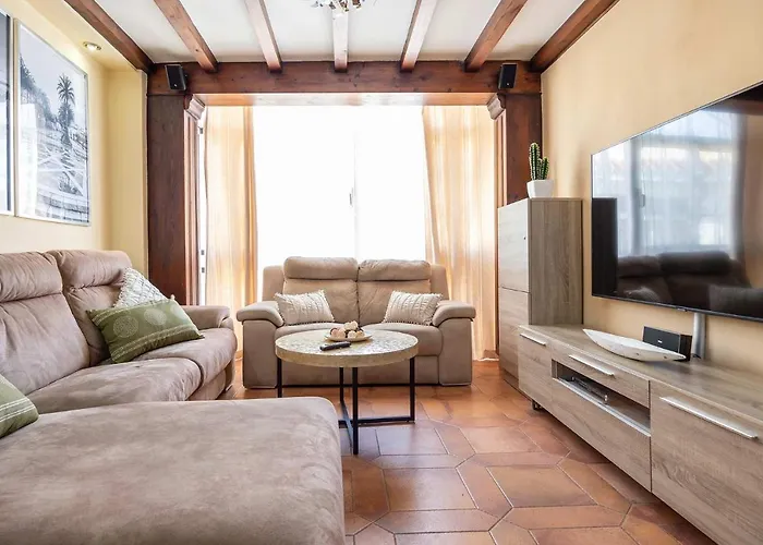 Apartment Lor Pintada 2a